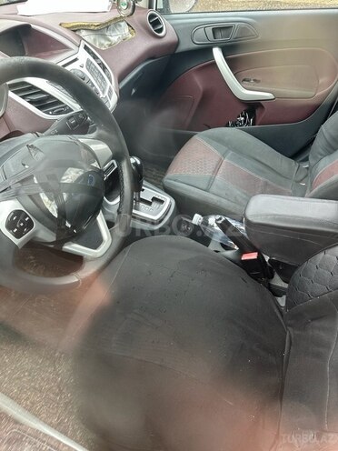 Ford Fiesta 2009, 228,000 km - 1.4 л - Bakı
