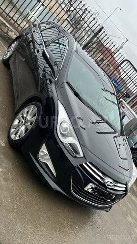 Hyundai i40 2012, 221,000 km - 1.7 л - Qusar
