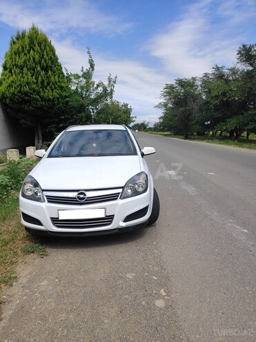 Opel Astra 2009, 326,138 km - 1.4 l - Gəncə