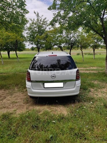 Opel Astra 2009, 326,138 km - 1.4 l - Gəncə