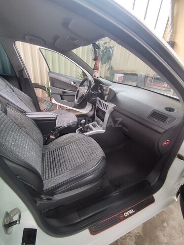 Opel Astra 2009, 326,138 km - 1.4 l - Gəncə