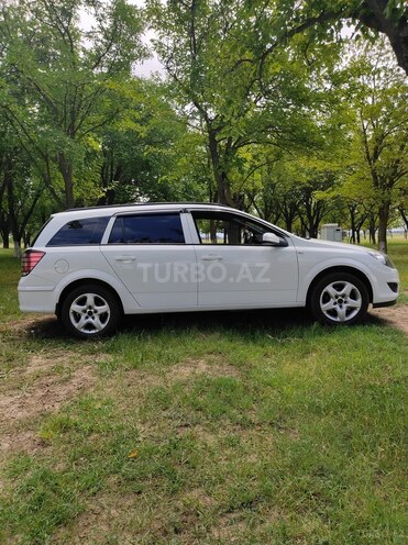 Opel Astra 2009, 326,138 km - 1.4 l - Gəncə
