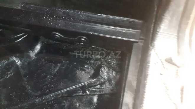 Mercedes E 220 d 1997, 343,123 km - 2.2 l - Bakı