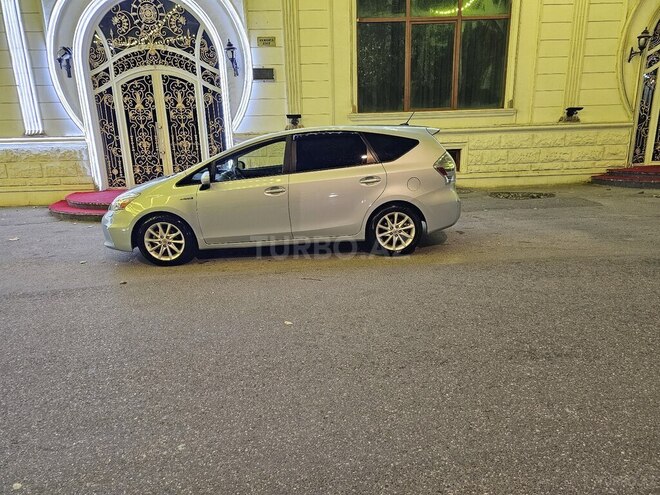Toyota Prius V 2012, 270,000 km - 1.8 l - Bakı