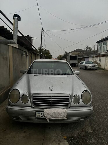 Mercedes E 200 1996, 253,680 km - 2.0 л - Quba