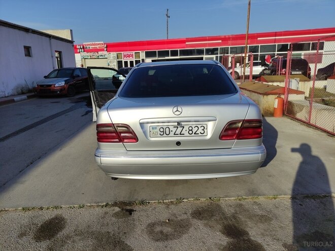 Mercedes E 220 d 2000, 999,999 km - 2.2 l - Bakı
