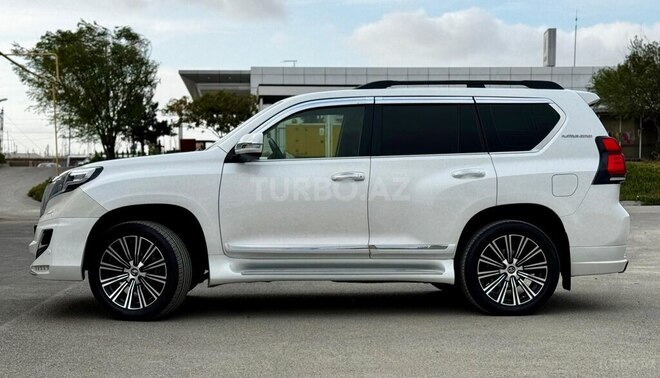 Toyota Land Cruiser Prado-3