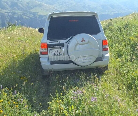 Mitsubishi Pajero io 2000, 295,000 km - 2.0 l - Bakı