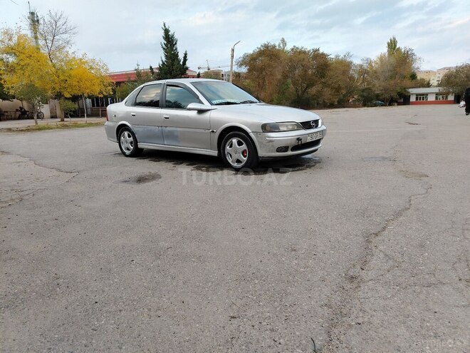 Opel Vectra 1999, 171,566 km - 1.8 l - Sumqayıt