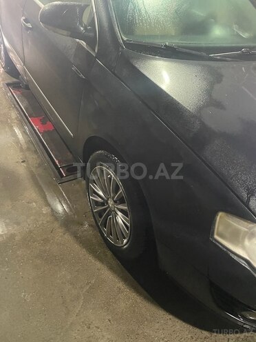 Volkswagen Passat 2005, 320,000 km - 2.0 л - Bakı