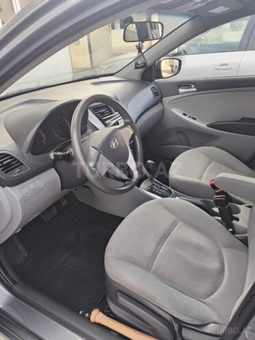 Hyundai Accent 2014, 225,308 km - 1.6 л - Xaçmaz