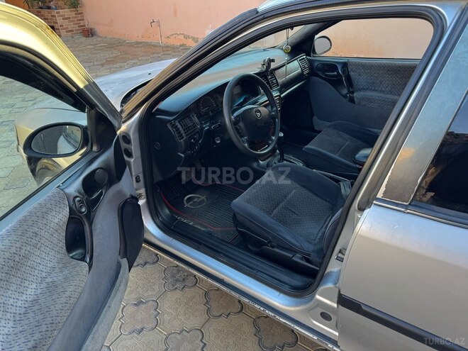 Opel Vectra 1997, 300,000 km - 2.5 l - Sumqayıt