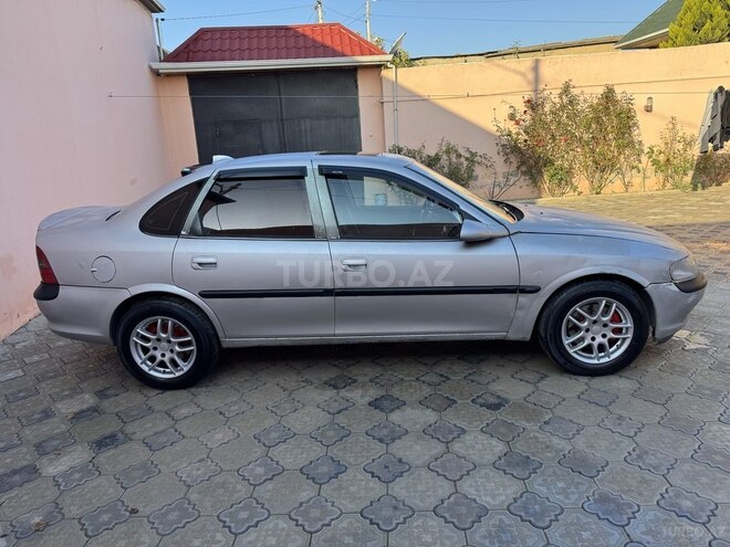Opel Vectra 1997, 300,000 km - 2.5 l - Sumqayıt
