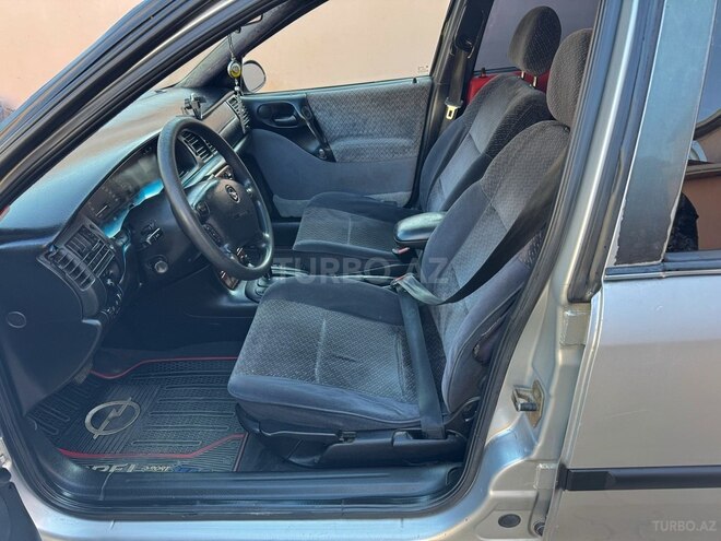 Opel Vectra 1997, 300,000 km - 2.5 l - Sumqayıt