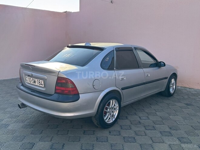 Opel Vectra 1997, 300,000 km - 2.5 l - Sumqayıt