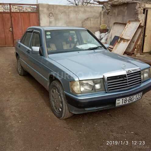 Mercedes 190 1993, 310,000 km - 2.6 l - Sumqayıt