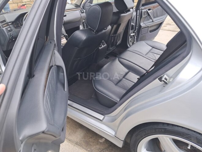 Mercedes E 320 2001, 315,000 km - 3.2 л - Lənkəran