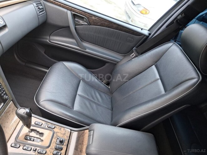 Mercedes E 320 2001, 315,000 km - 3.2 л - Lənkəran