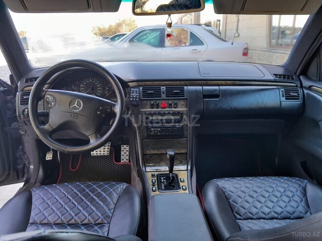 Mercedes E 240 1998, 280,000 km - 2.4 l - Mingəçevir