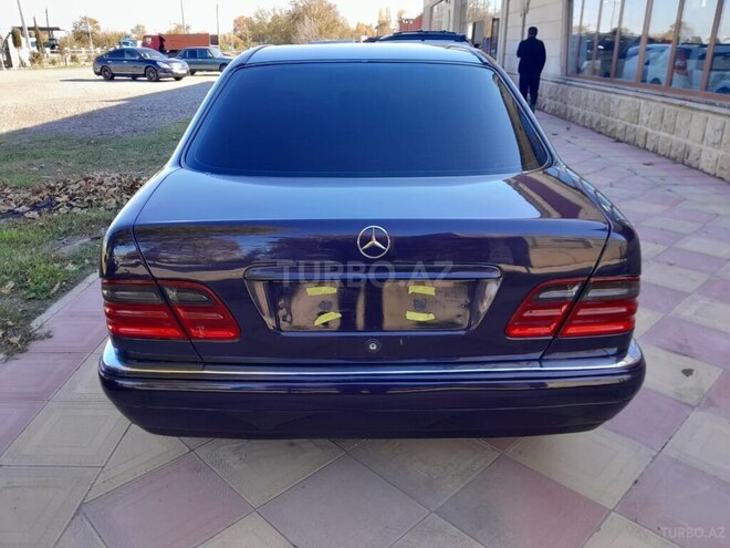 Mercedes E 240 1998, 280,000 km - 2.4 l - Mingəçevir