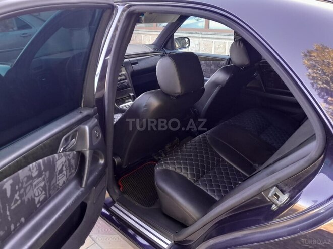 Mercedes E 240 1998, 280,000 km - 2.4 l - Mingəçevir