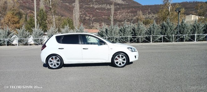 Kia Ceed 2007, 300,000 km - 1.6 л - Şəki