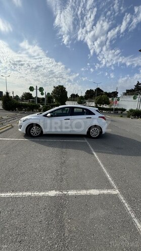 Hyundai i30 2015, 345 km - 1.4 l - Bakı