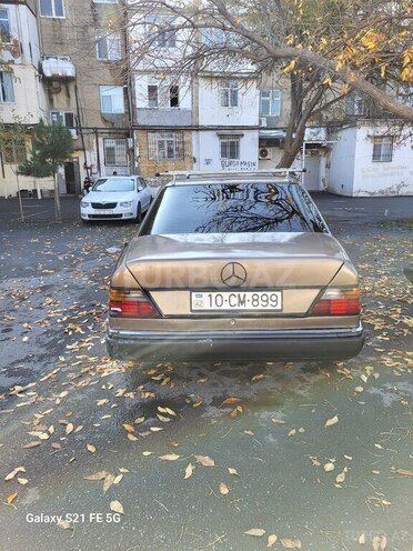 Mercedes E 300 d 1989, 549,494 km - 3.0 l - Bakı