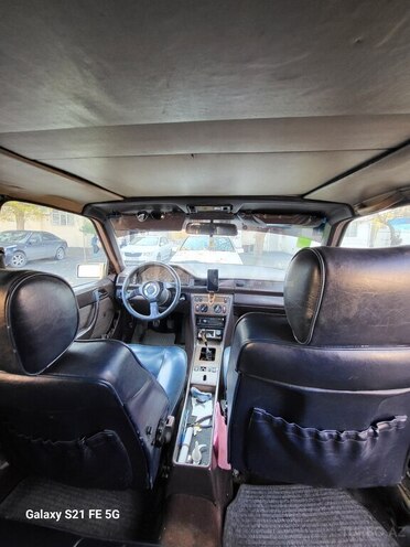 Mercedes E 300 d 1989, 549,494 km - 3.0 l - Bakı