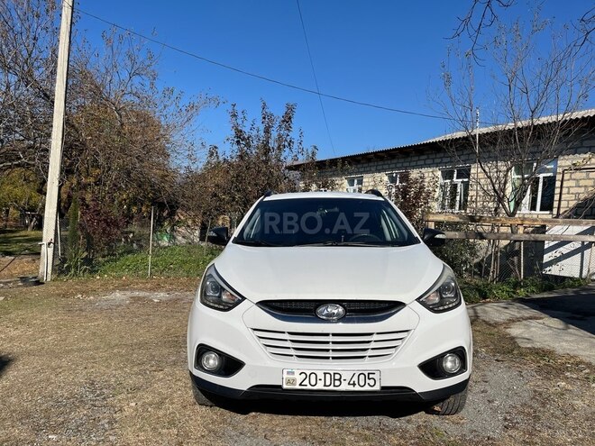 Hyundai ix35 2014, 196,000 km - 2.0 л - Bakı