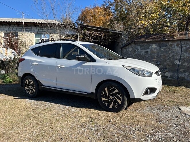 Hyundai ix35 2014, 196,000 km - 2.0 л - Bakı