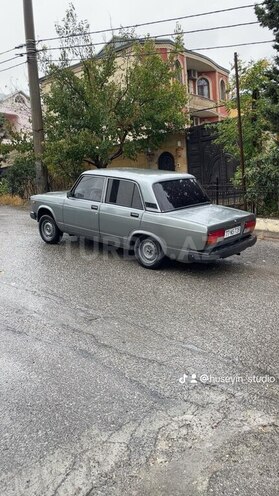 LADA (VAZ) 2107-2