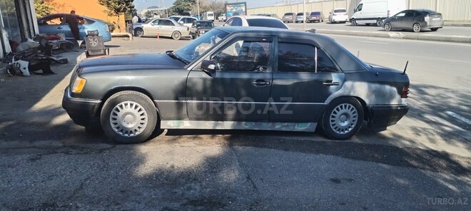 Mercedes E 220 1993, 444,444 km - 2.2 л - Bakı
