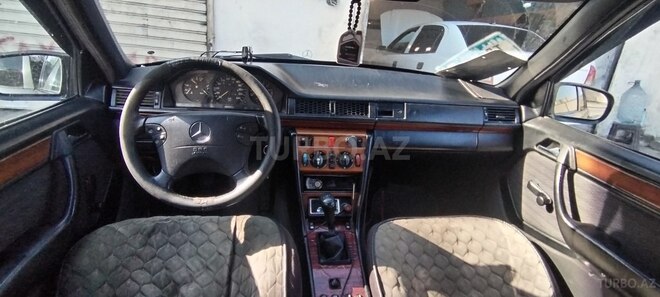Mercedes E 220 1993, 444,444 km - 2.2 л - Bakı