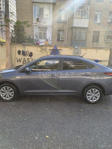 Hyundai Accent 2021, 33,500 km - 1.6 l - Bakı