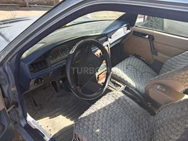 Mercedes 190 1993, 310,000 km - 2.6 l - Sumqayıt