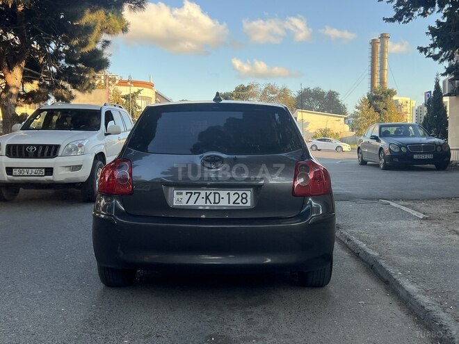 Toyota Auris 2008, 259,000 km - 1.4 l - Bakı