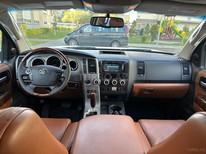 Toyota Sequoia 2010, 192,000 km - 5.7 l - Bakı