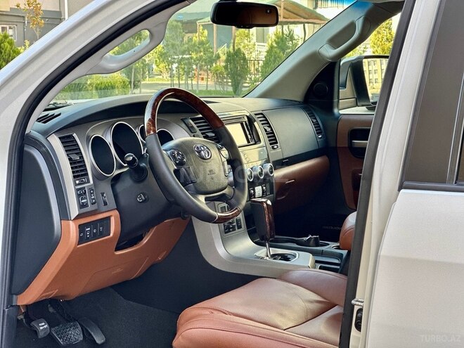Toyota Sequoia 2010, 192,000 km - 5.7 l - Bakı