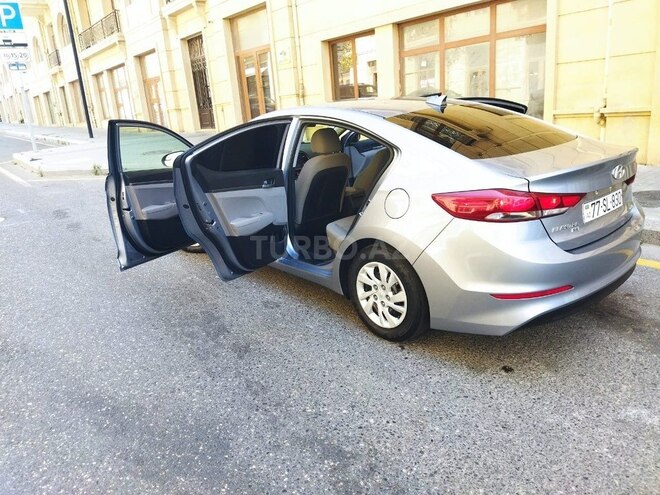 Hyundai Elantra 2017, 160,000 km - 2.0 l - Bakı