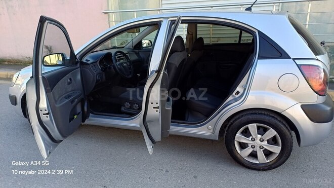 Kia Rio 2007, 218,452 km - 1.4 л - Bakı