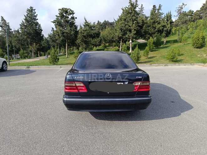 Mercedes E 220 d 2000, 400,000 km - 2.2 l - Bakı
