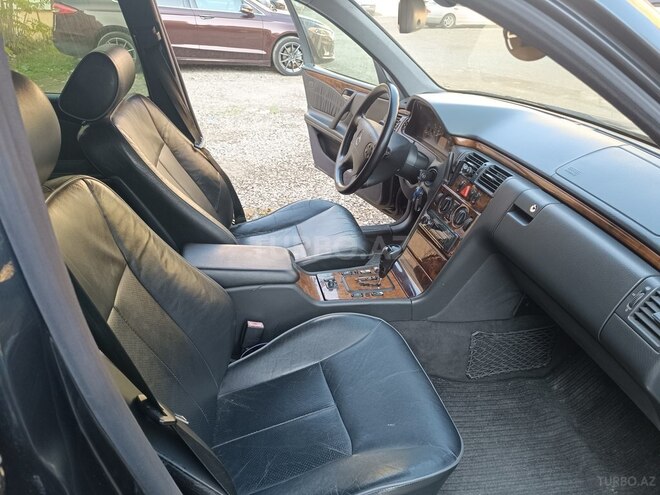 Mercedes E 220 d 2000, 400,000 km - 2.2 l - Bakı