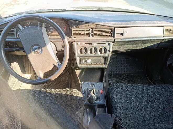 Mercedes 190 1990, 350,000 km - 2.0 л - Şirvan
