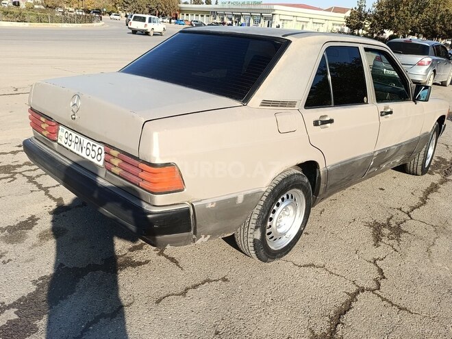 Mercedes 190 1990, 350,000 km - 2.0 л - Şirvan