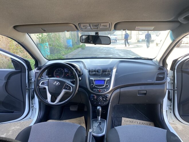 Hyundai Accent 2013, 222,000 km - 1.6 l - Bakı