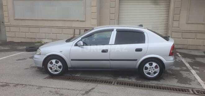 Opel Astra 2000, 320,000 km - 1.8 l - Sumqayıt