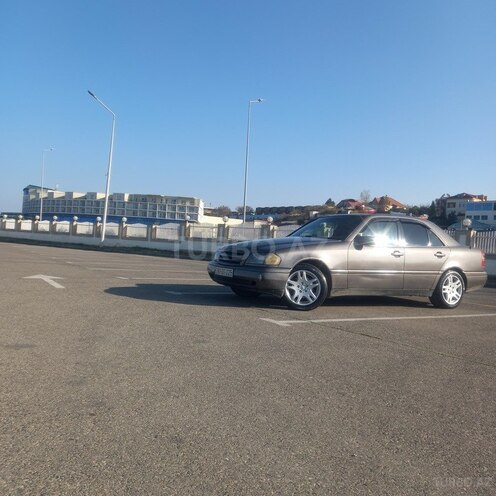 Mercedes C 200 1994, 322,000 km - 20.0 l - Sumqayıt