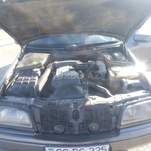 Mercedes C 200 1994, 322,000 km - 20.0 l - Sumqayıt