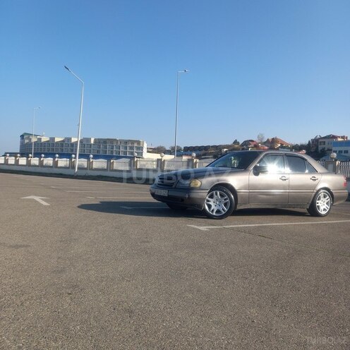 Mercedes C 200 1994, 322,000 km - 20.0 l - Sumqayıt